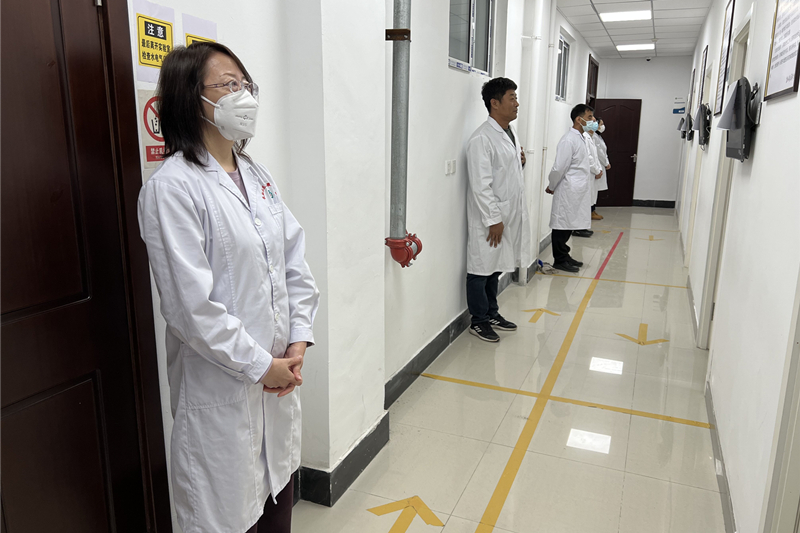 考生轮站现场_proc.jpg